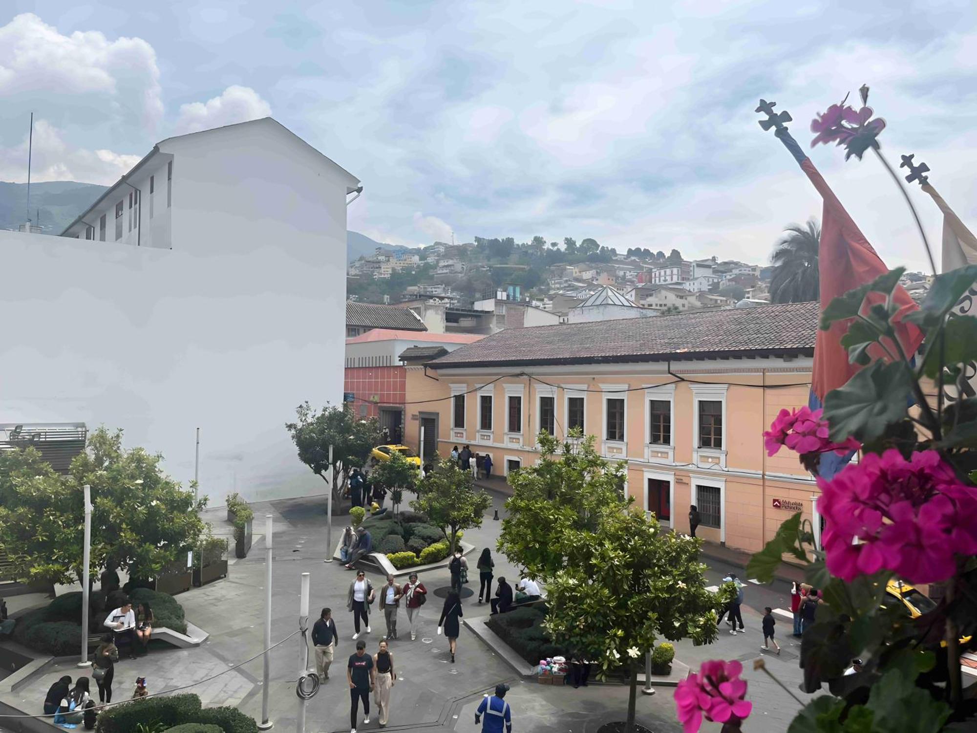 Casa Colonial Quito Hotel Luaran gambar